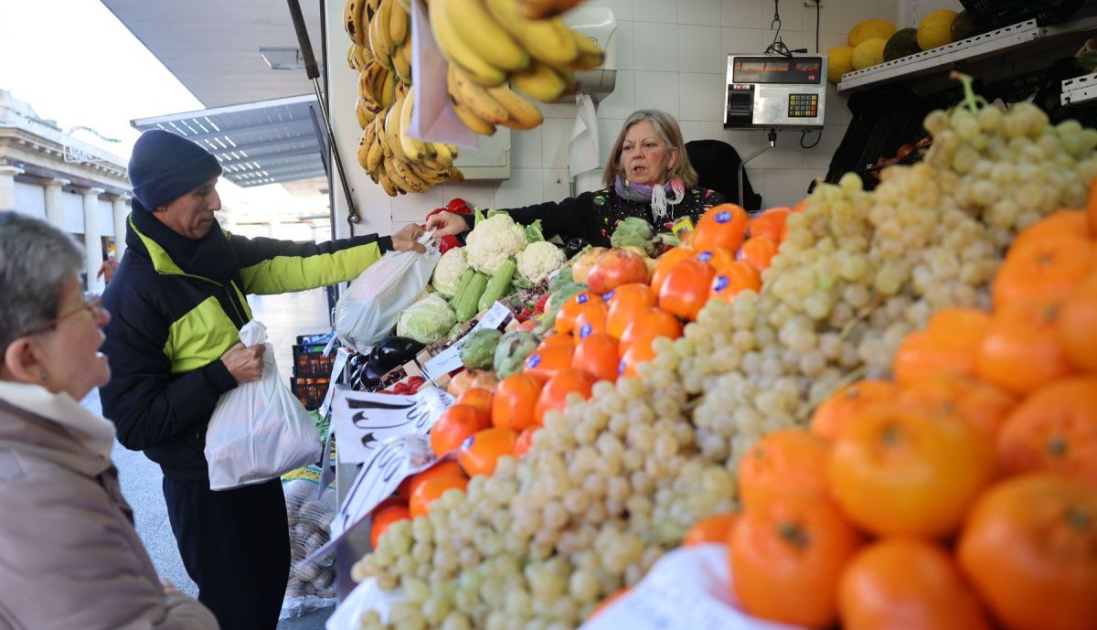 uvas nochevieja mercado Cádiz  03