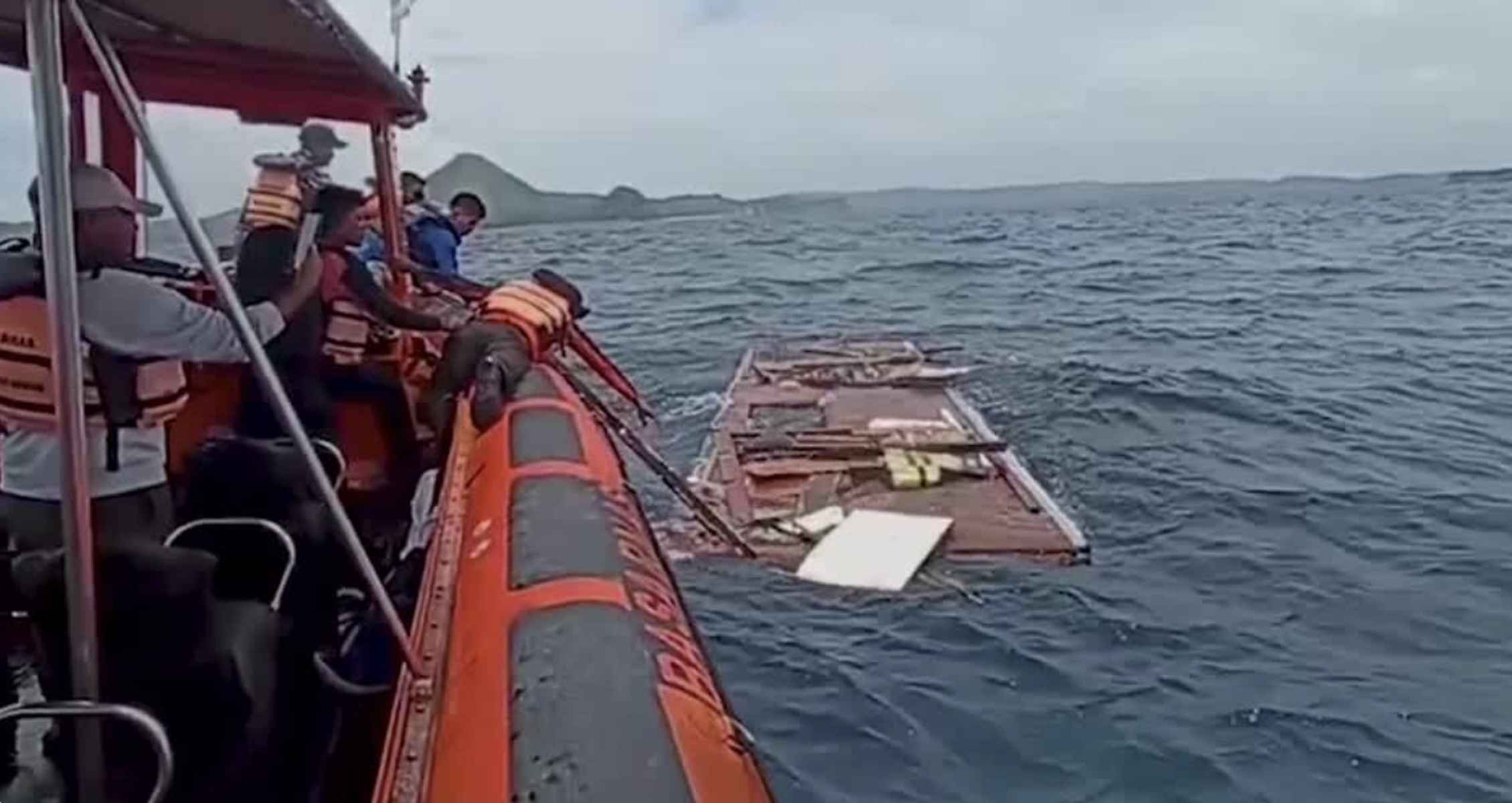 Labores de búsqueda en Indonesia.