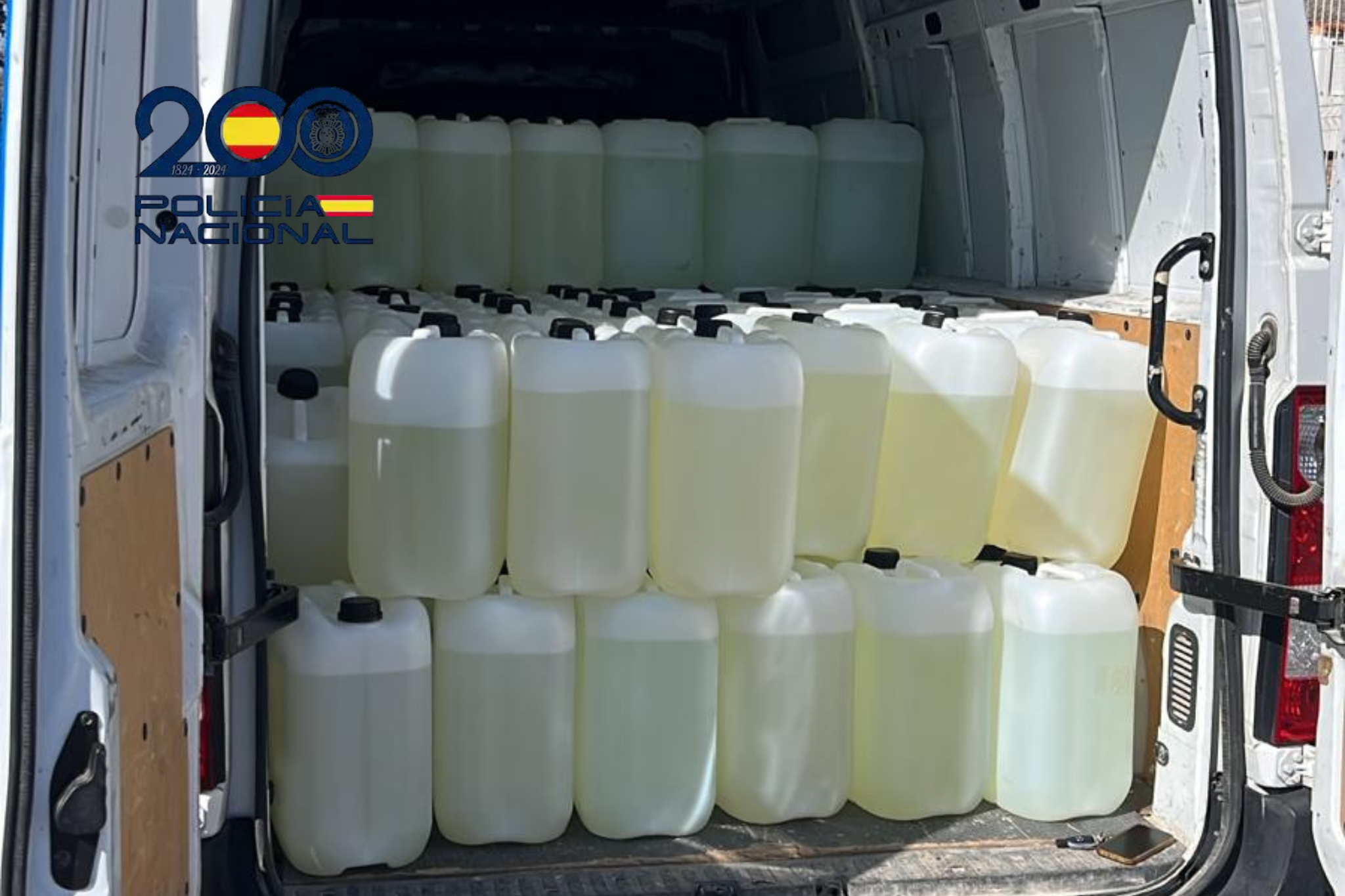 Petacas incautadas por la Policía.