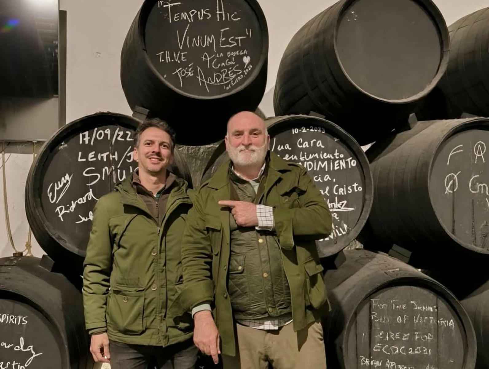 El chef José Andrés, en su visita a las bodegas Gago & Co. El chef José Andrés, en su visita a las bodegas Gago & Co.