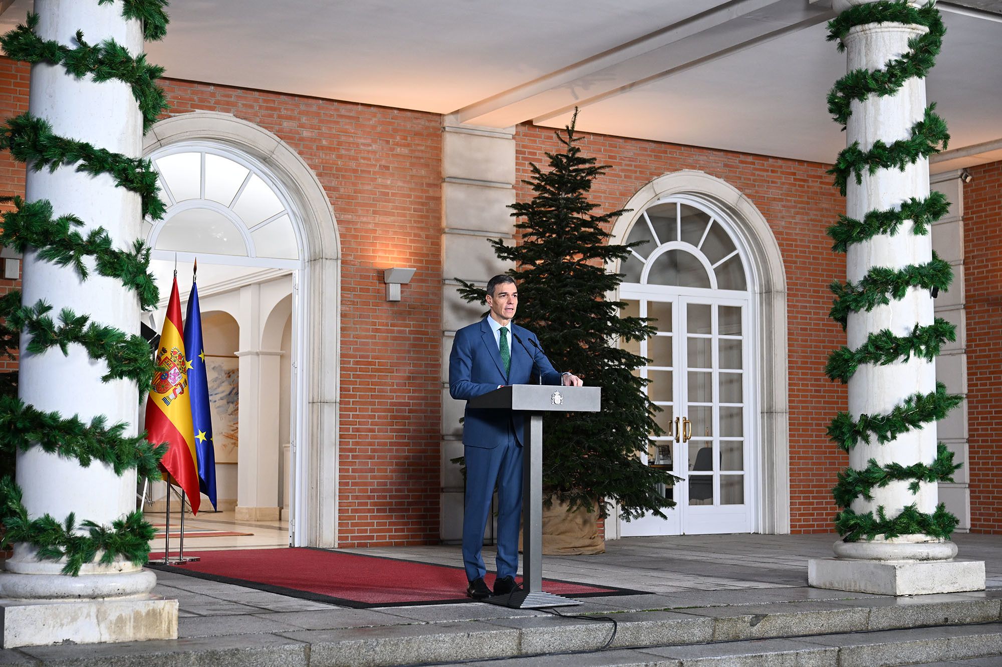 54999919315 28458ff94b k