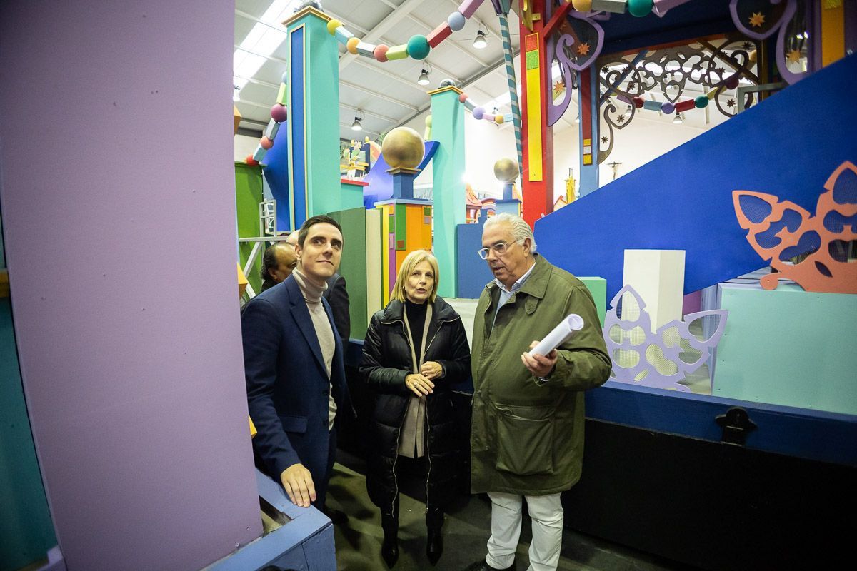 Un momento de la visita municipal.