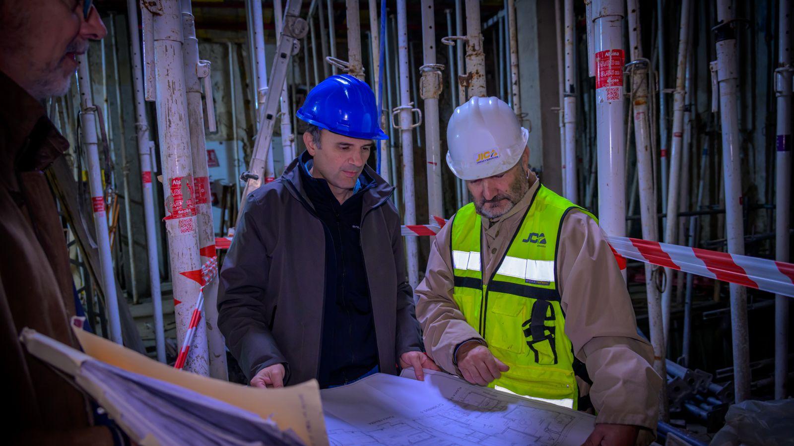 Bruno García, en la primera de sus diez visitas institucionales a obras en enero.