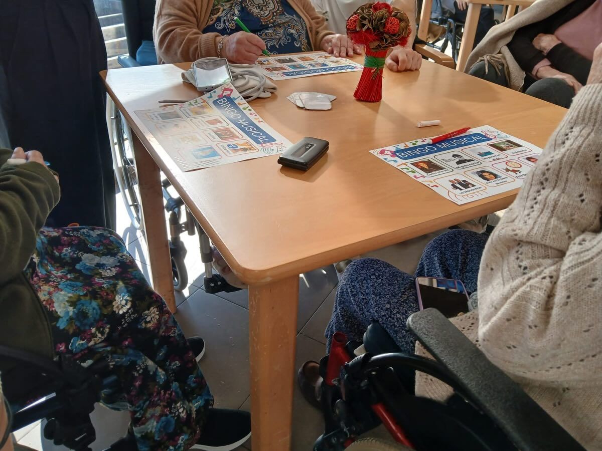 Mayores en la residencia de ancianos Micaela Aramburu en Cádiz.