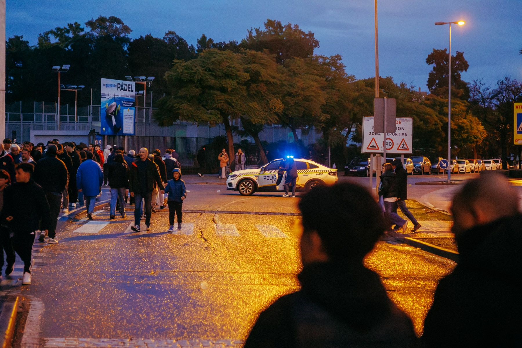 Un vehículo policial custodiando los aledaños de Chapín. Un vehículo policial custodiando los aledaños de Chapín.