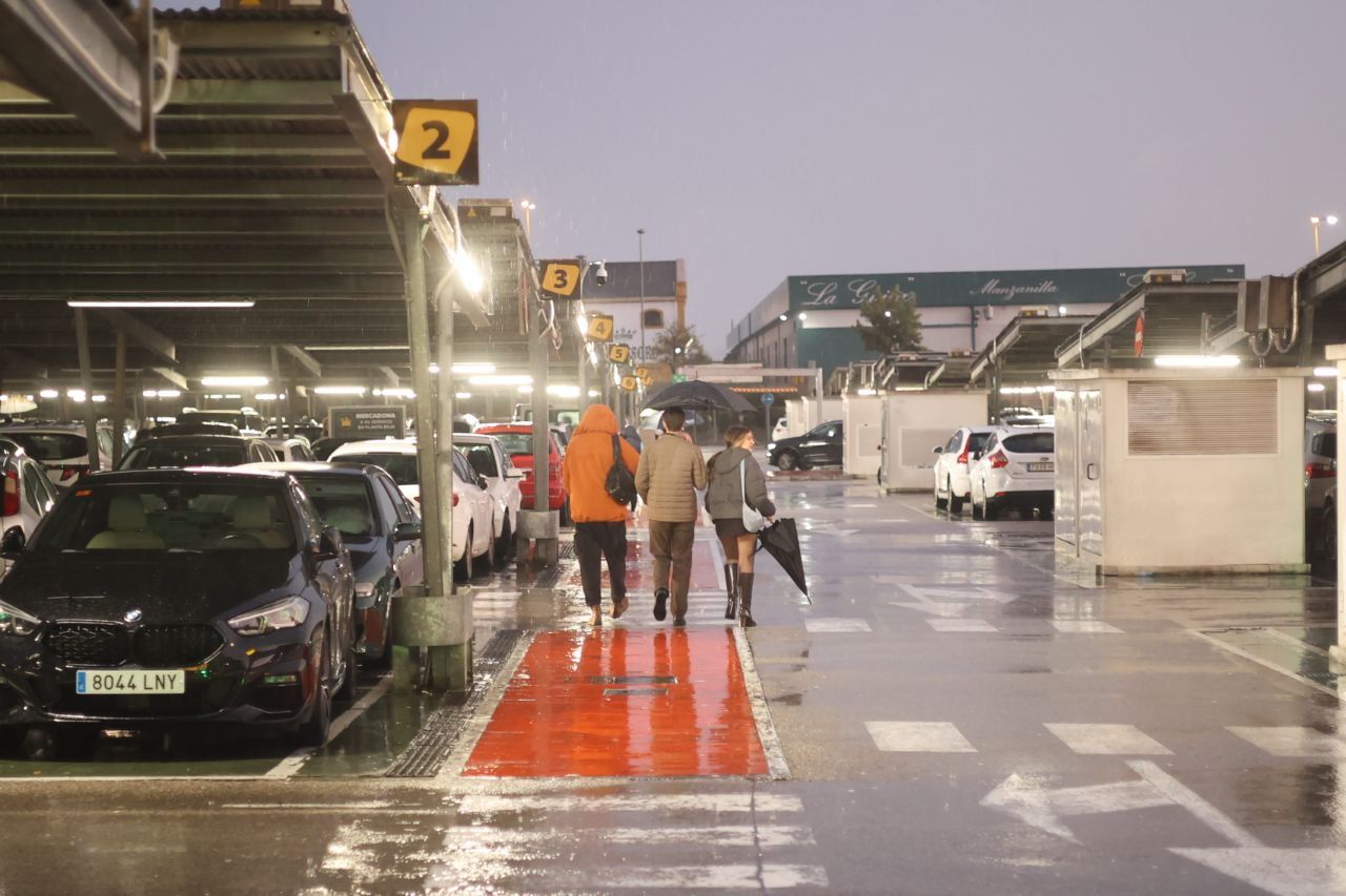 Las familias apuran hasta el último momento para cerrar la lista de regalos.