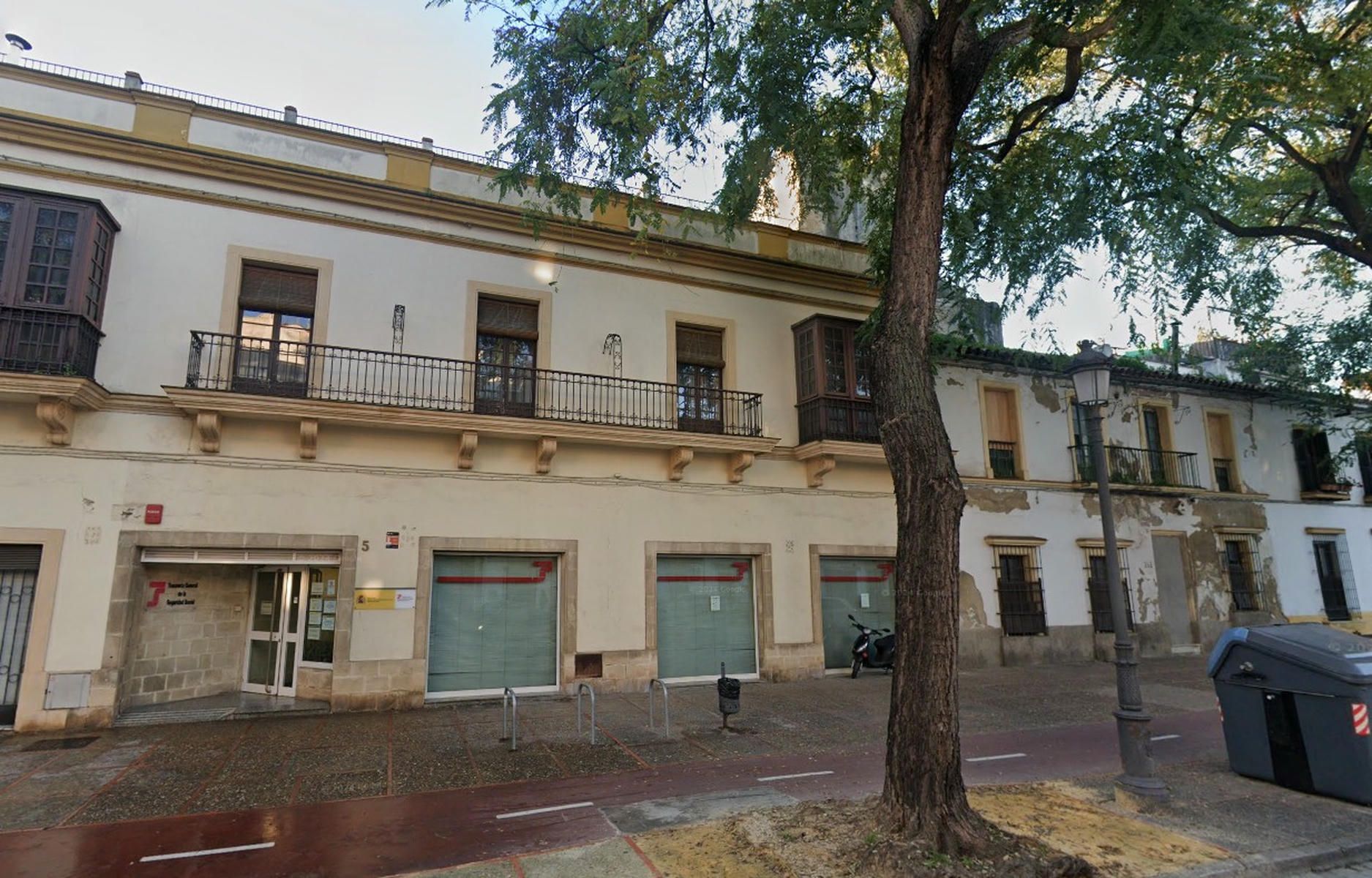 El antiguo edificio de Seguridad Social de calle Ancha. El antiguo edificio de Seguridad Social de calle Ancha.