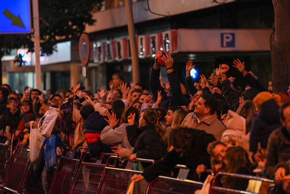 La Cabalgata de Reyes Magos de Cádiz de 2026, en imágenes
