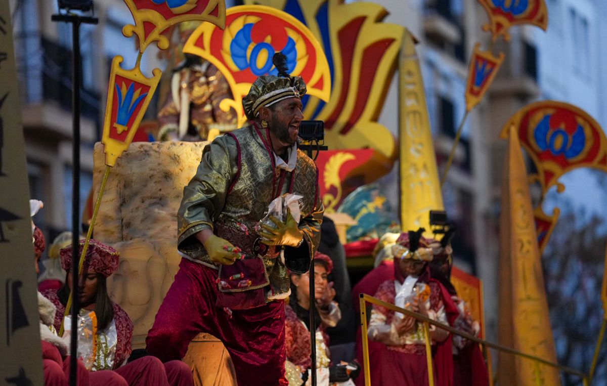 La Cabalgata de Reyes Magos de Cádiz de 2026, en imágenes