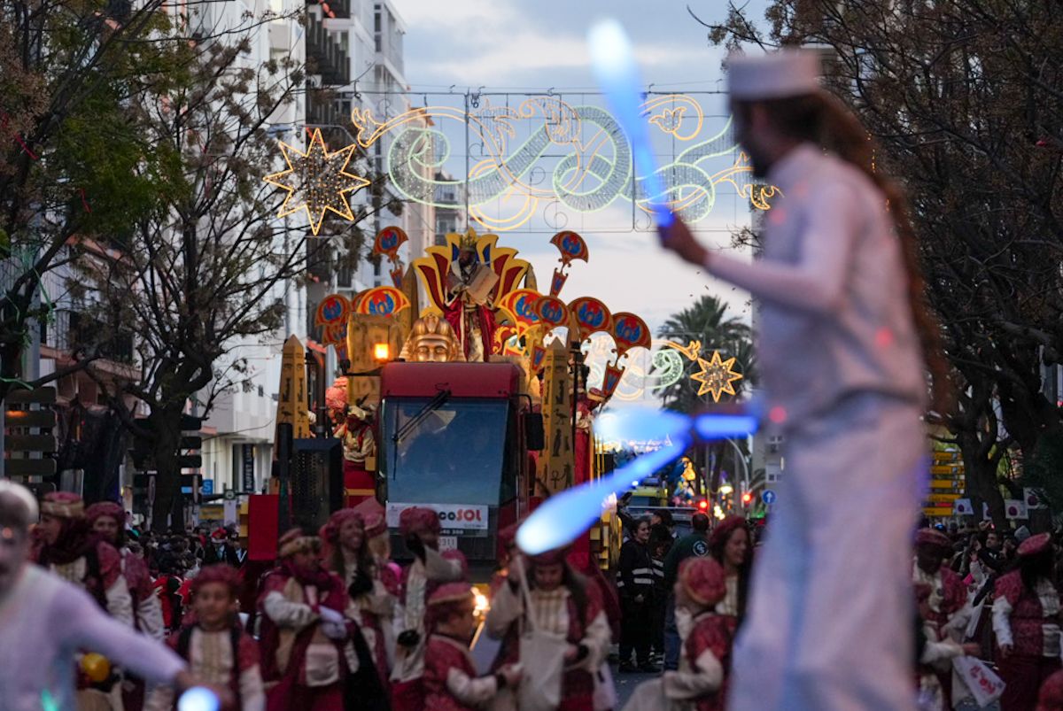 La Cabalgata de Reyes Magos de Cádiz de 2026, en imágenes