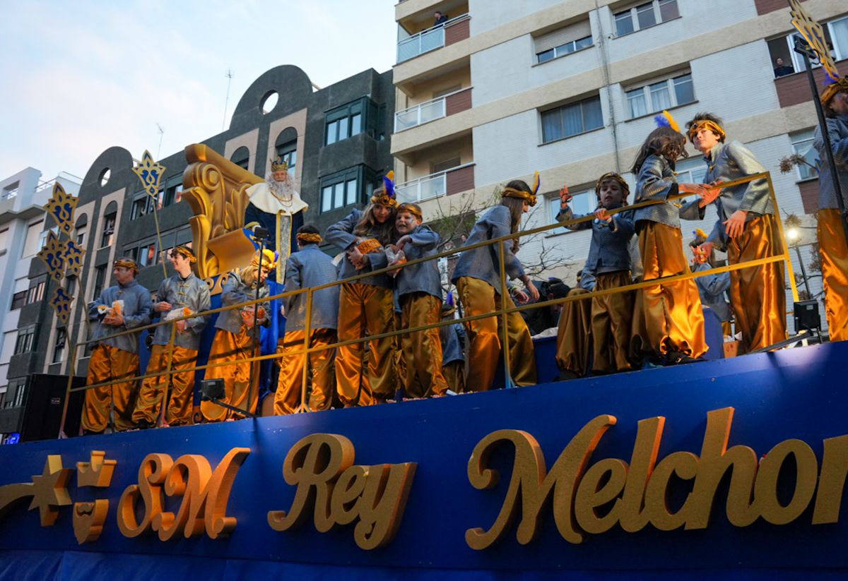 La Cabalgata de Reyes Magos de Cádiz de 2026, en imágenes