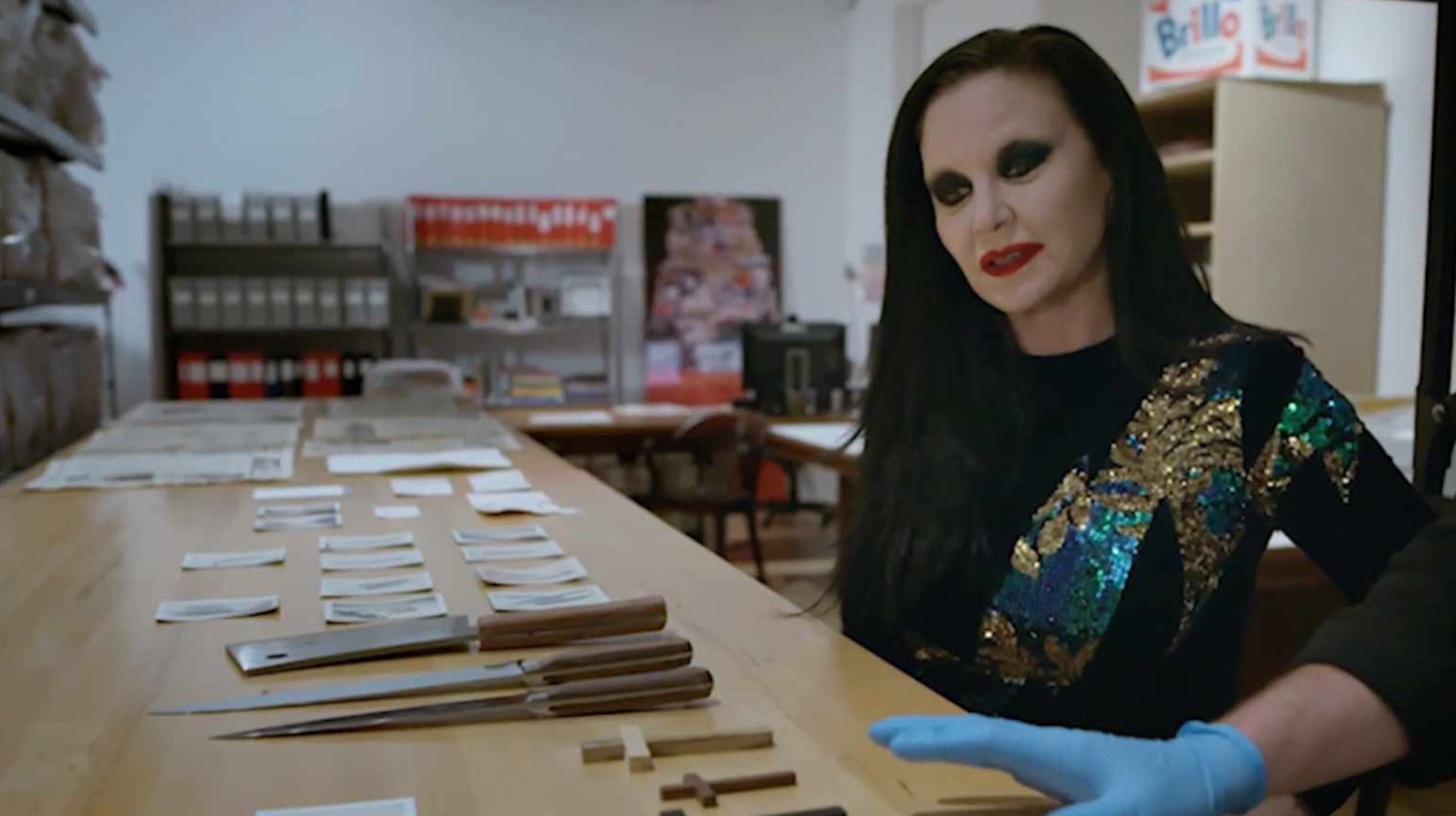 Fotograma del documental 'Warhol–Vijande. Más que Pistolas, Cuchillos y Cruces'. Fotograma del documental 'Warhol–Vijande. Más que Pistolas, Cuchillos y Cruces'.