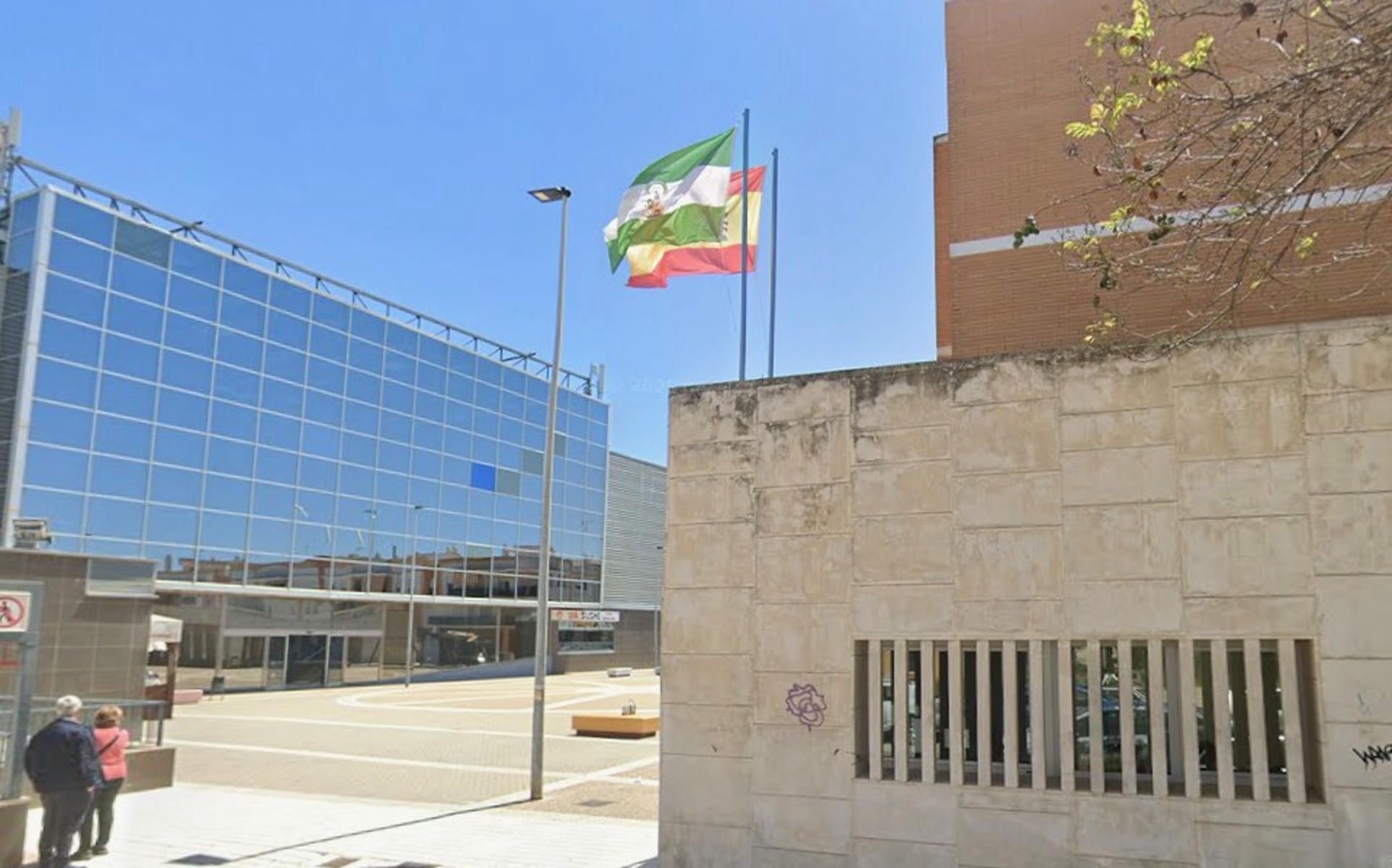 Los juzgados de Sanlúcar, en una imagen de archivo. Los juzgados de Sanlúcar, en una imagen de archivo.