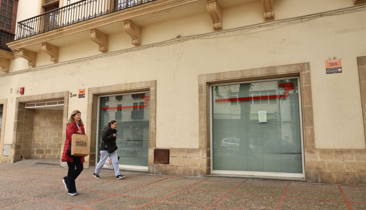 Antigua sede seguridad social en calle ancha 1