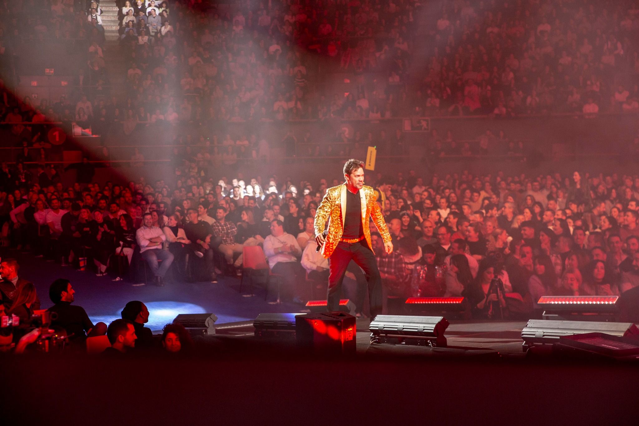 Juan Dávila, durante uno de sus shows.