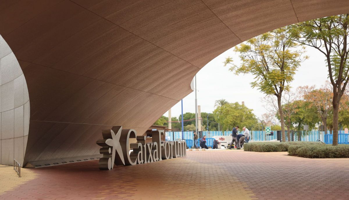 Centro comercial Torre Sevilla 9