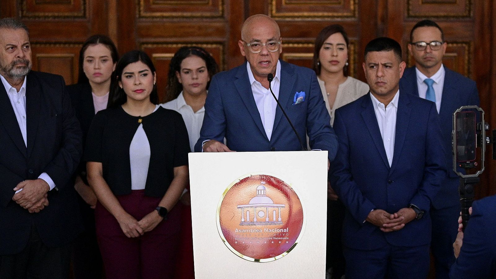 Anuncio de la liberación.