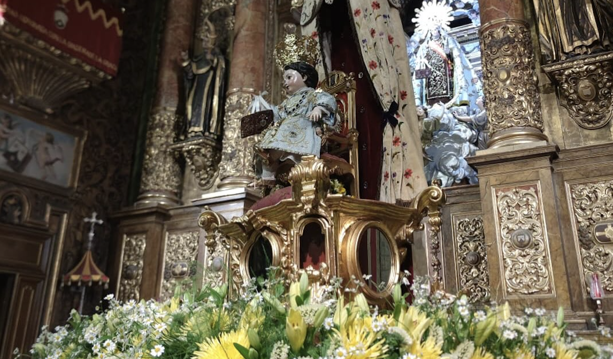 El Niño Jesús de la Virgen del Carmen, en la parihuela de salida, en una imagen de archivo. El Niño Jesús de la Virgen del Carmen, en la parihuela de salida, en una imagen de archivo.