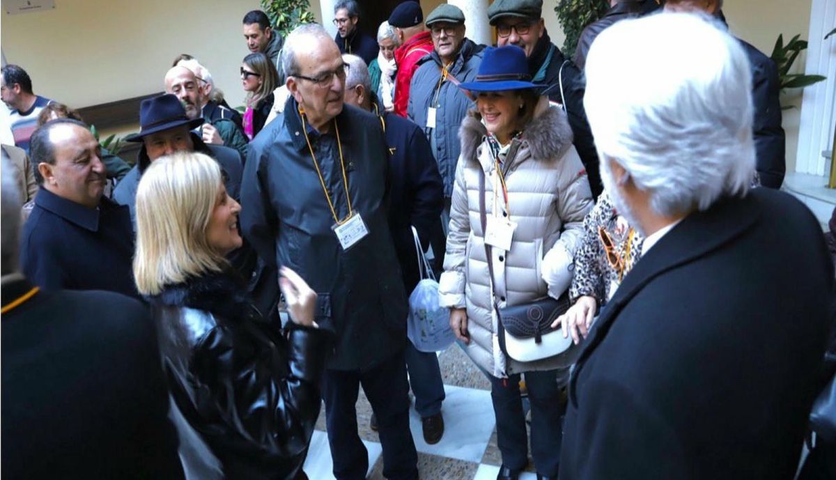 Alcaldesa recibe congreso belenistas 2