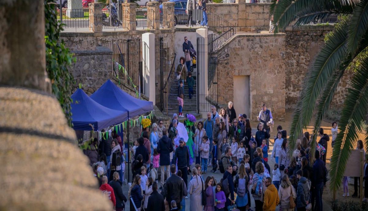 pelicano cadiz parque infantil
