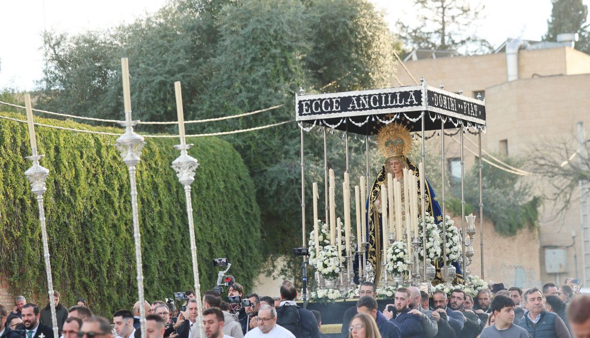 procesión de la nueva Dolorosa de Bondad 03