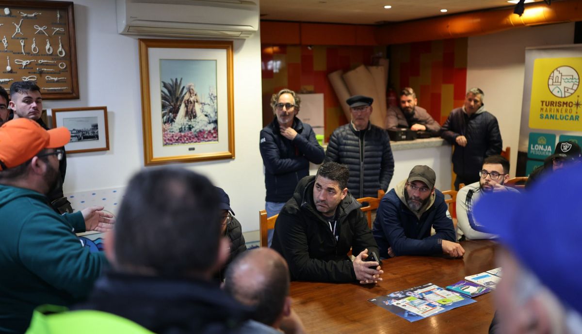 Protesta cofradia pescadores Sanlúcar Barrameda paro 49
