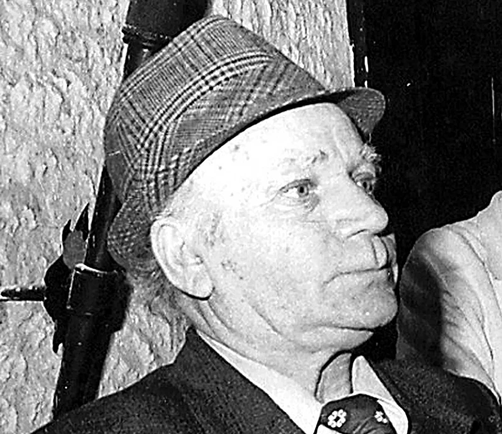 Paco Alba, con su inseparable mascota.  Juman, foto tomada