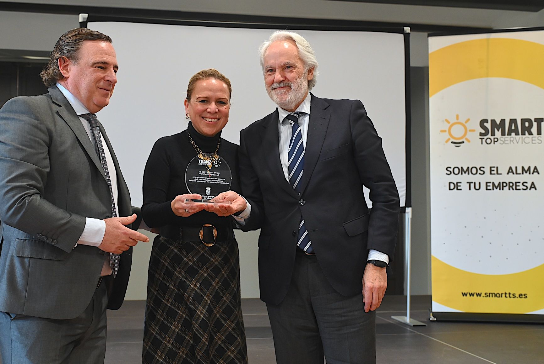 Jerez Reconocida por su Compromiso con la Discapacidad en el 10º Aniversario de Smart Topservices.