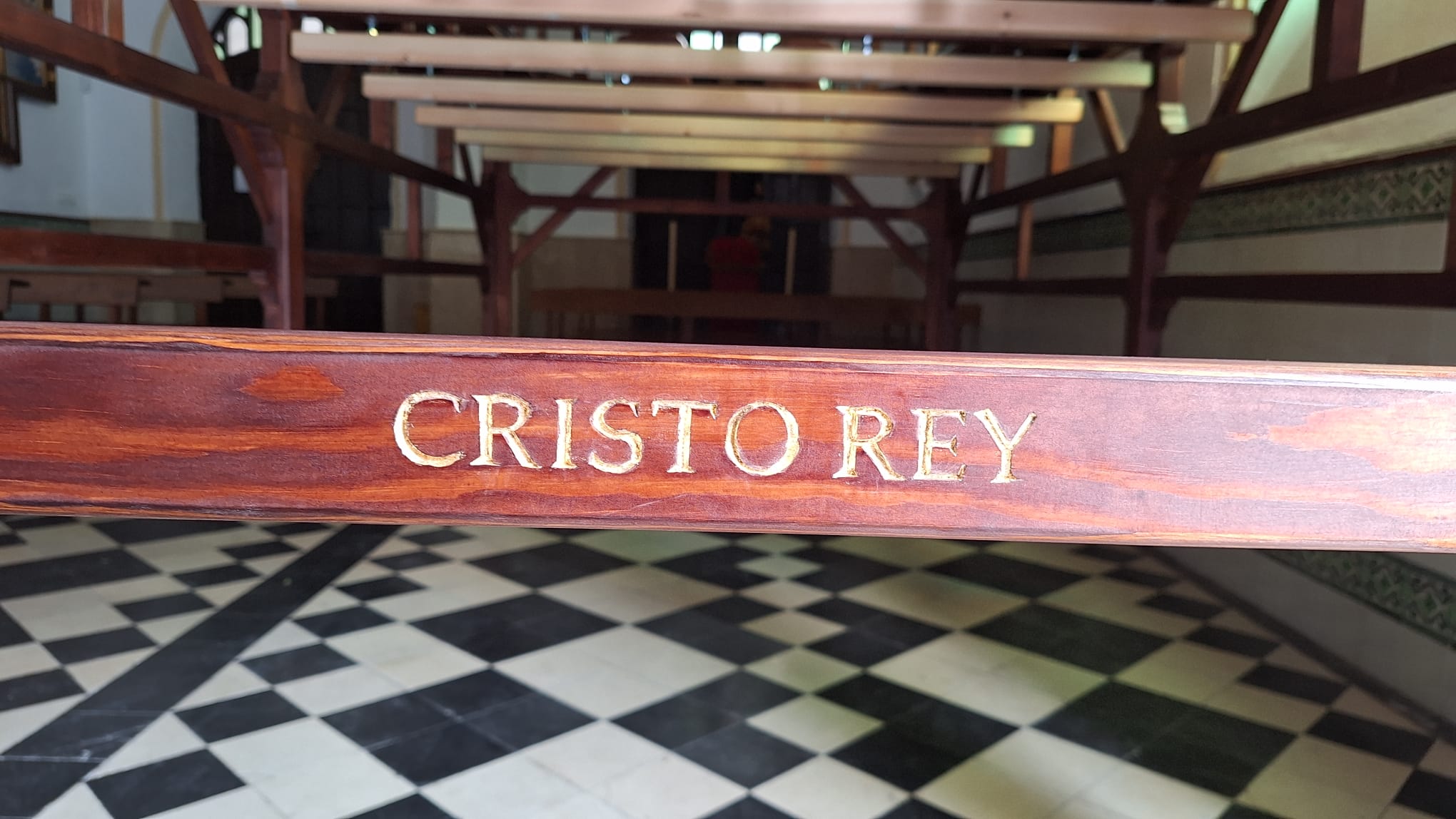 La nueva parihuela recibida por la hermandad. 