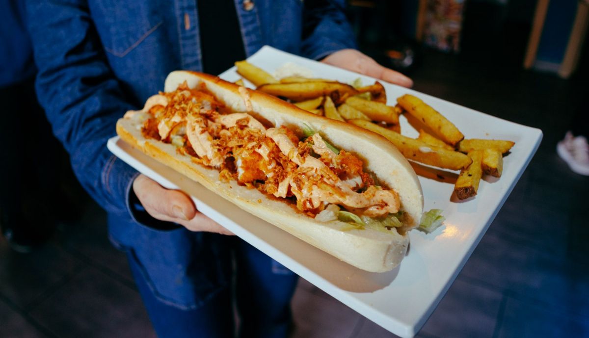 Manhattan Food & Drinks BUFFET HAMBURGUESAS 02