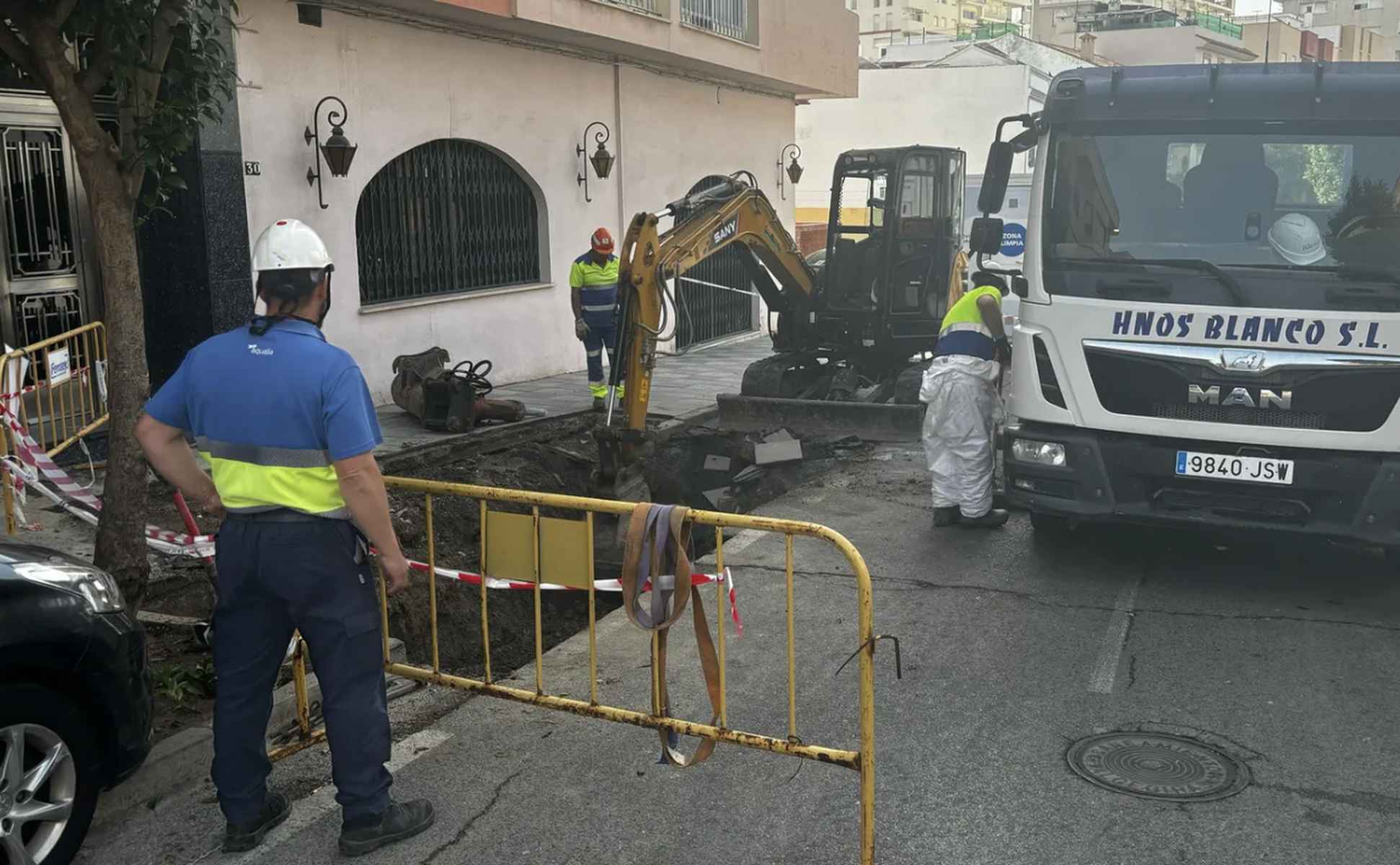 Imagen de archivo de trabajos de reparación de una tubería en Algeciras.