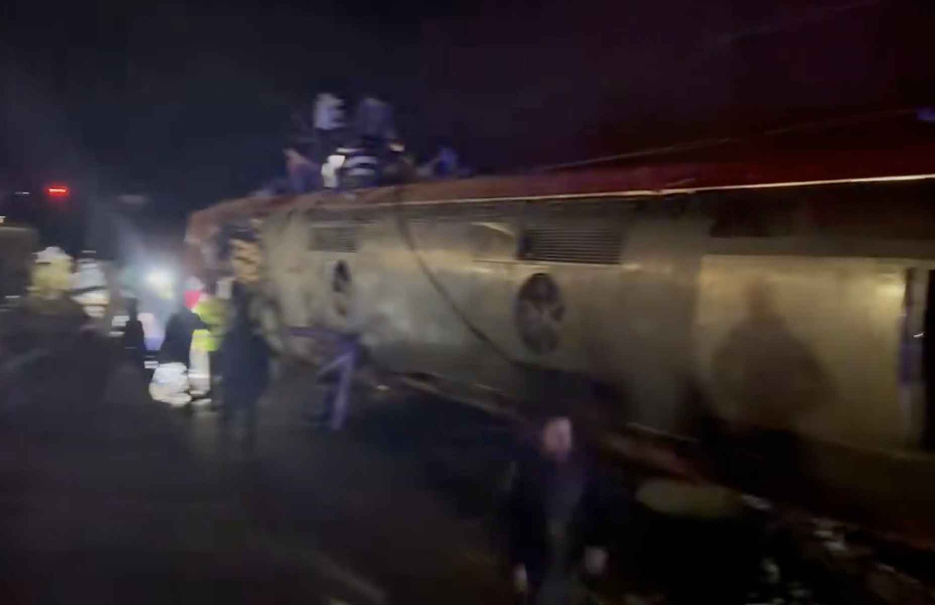 Uno de los trenes que ha descarrilado.   FOTO: ADRI VÉLEZ