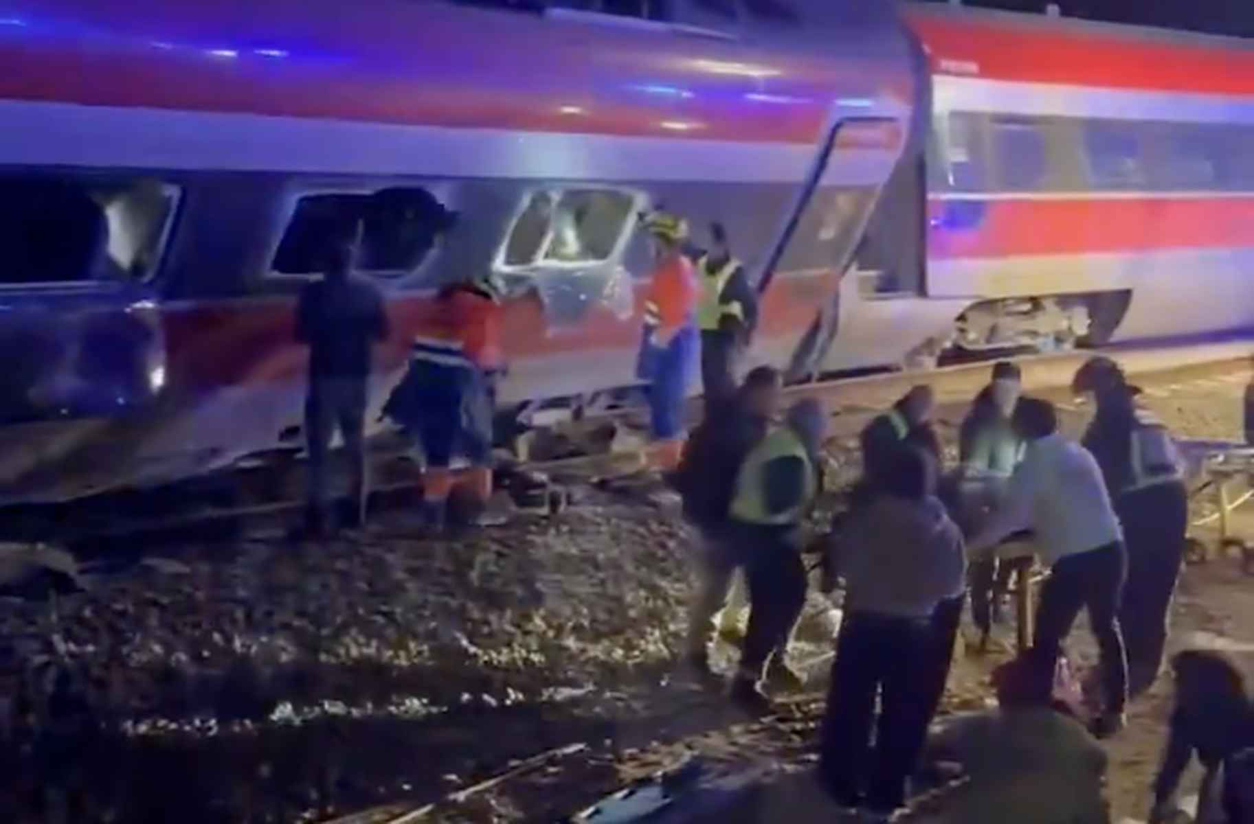 Imagen tras la tragedia ferroviaria en Adamuz.