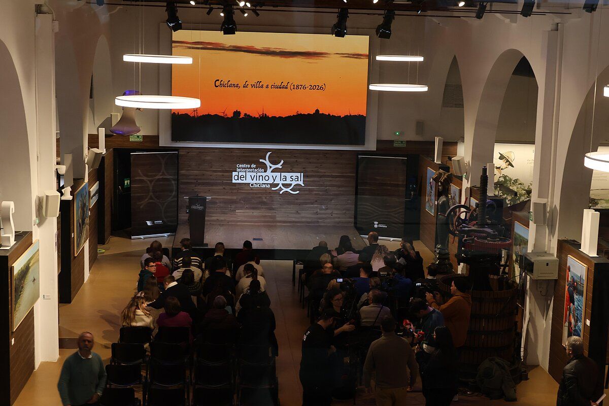 Vista del interior del Centro de Interpretación del Vino y la Sal de Chiclana.