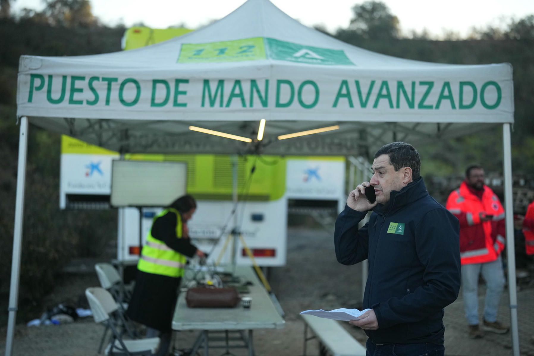 Juanma Moreno, presidente de la Junta, en Adamuz este lunes.