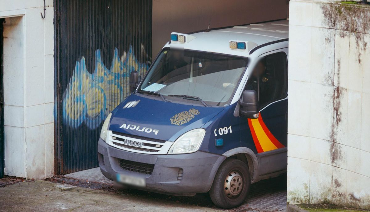 FURGON POLICIA NACIONAL JUZGADO TITIN PRESIDENTE XEREZ CD 3