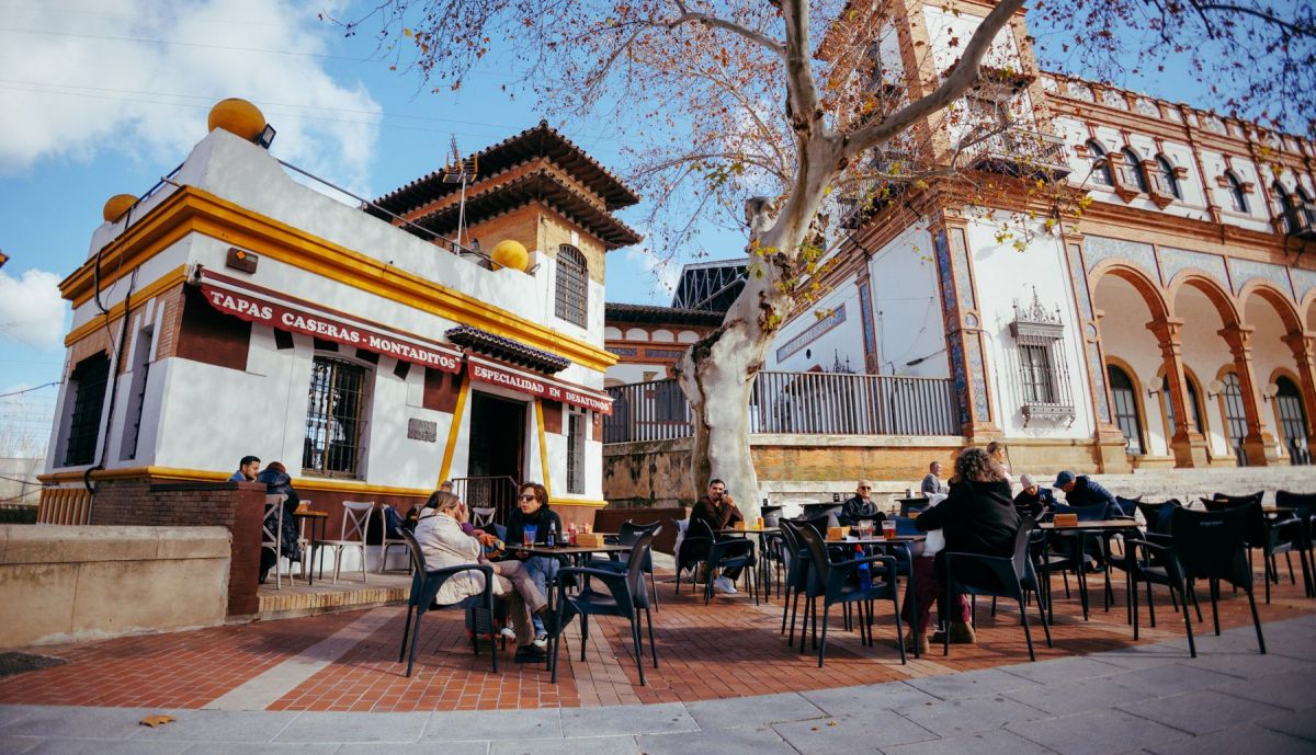 BAR EL PEQUEÑITO ESTACION RENFE 01