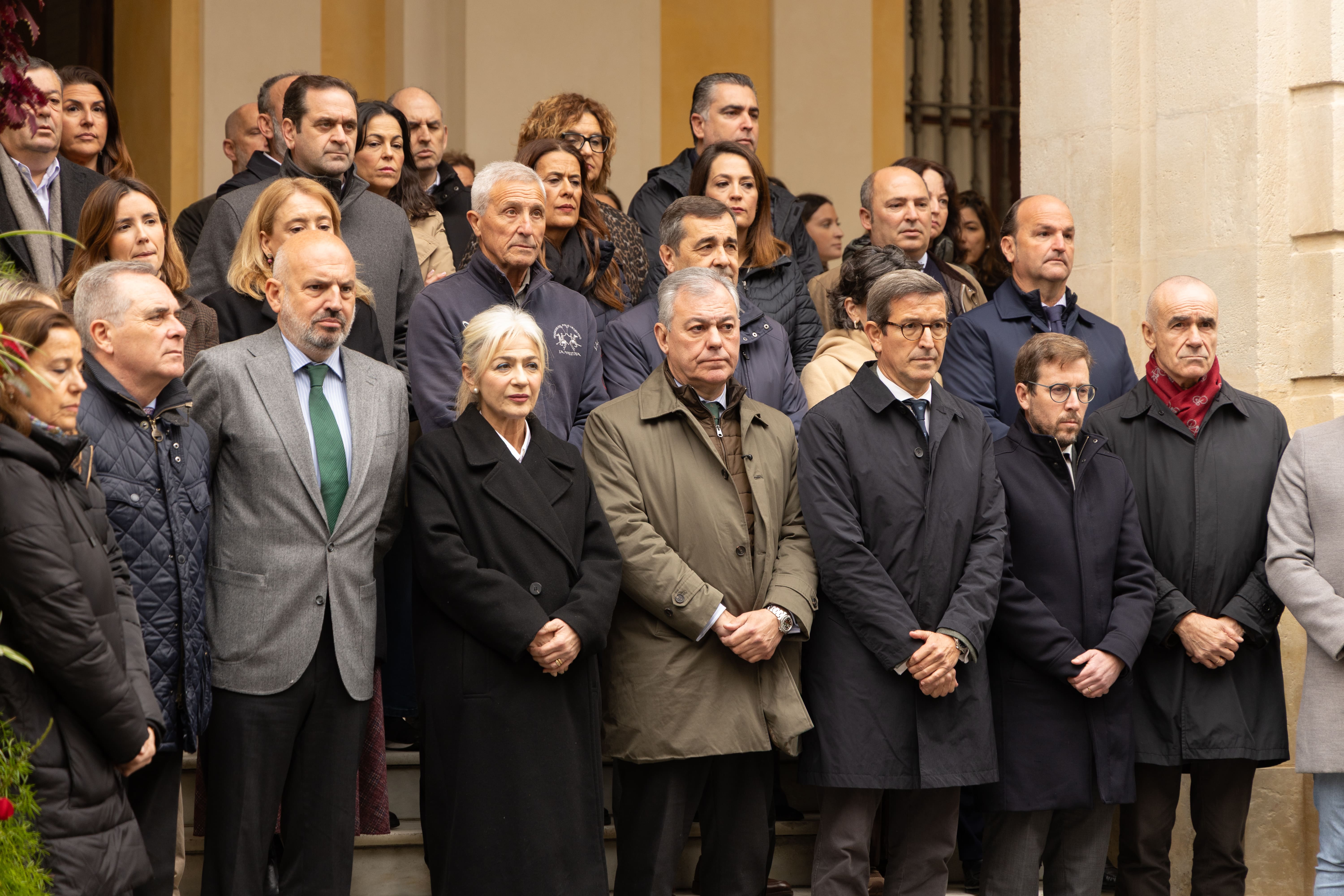 Minuto de silencio en Sevilla.