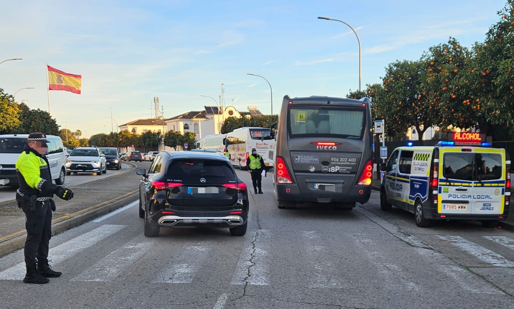 Un control de la Policía Local de Jerez en la zona del Altillo, en días pasados.