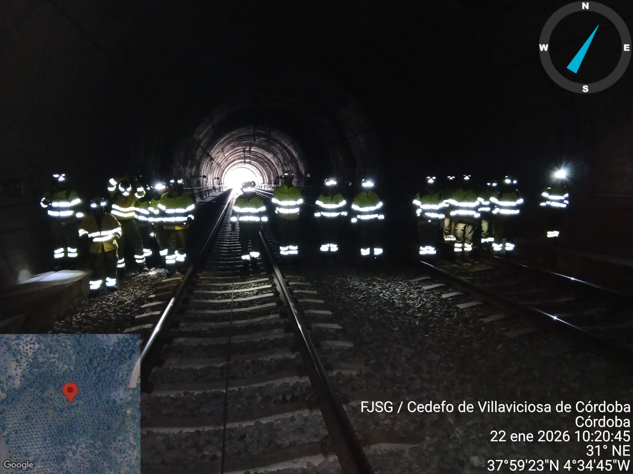 Búsqueda en el interior del túnel.