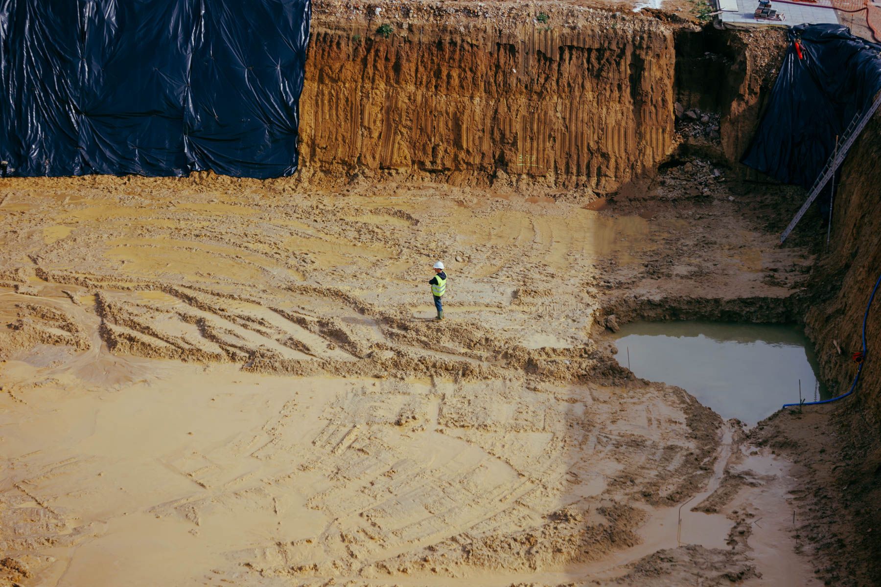 OBRAS CALLE PIZARRO EDIFICIO VIVIENDA 07