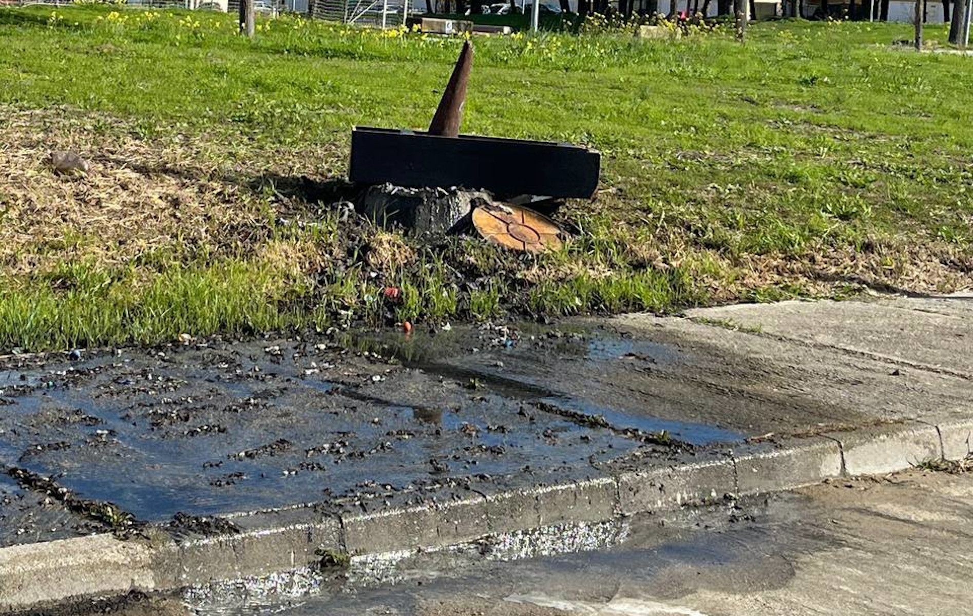 Aguas fecales en el Poblado Naval de Rota.