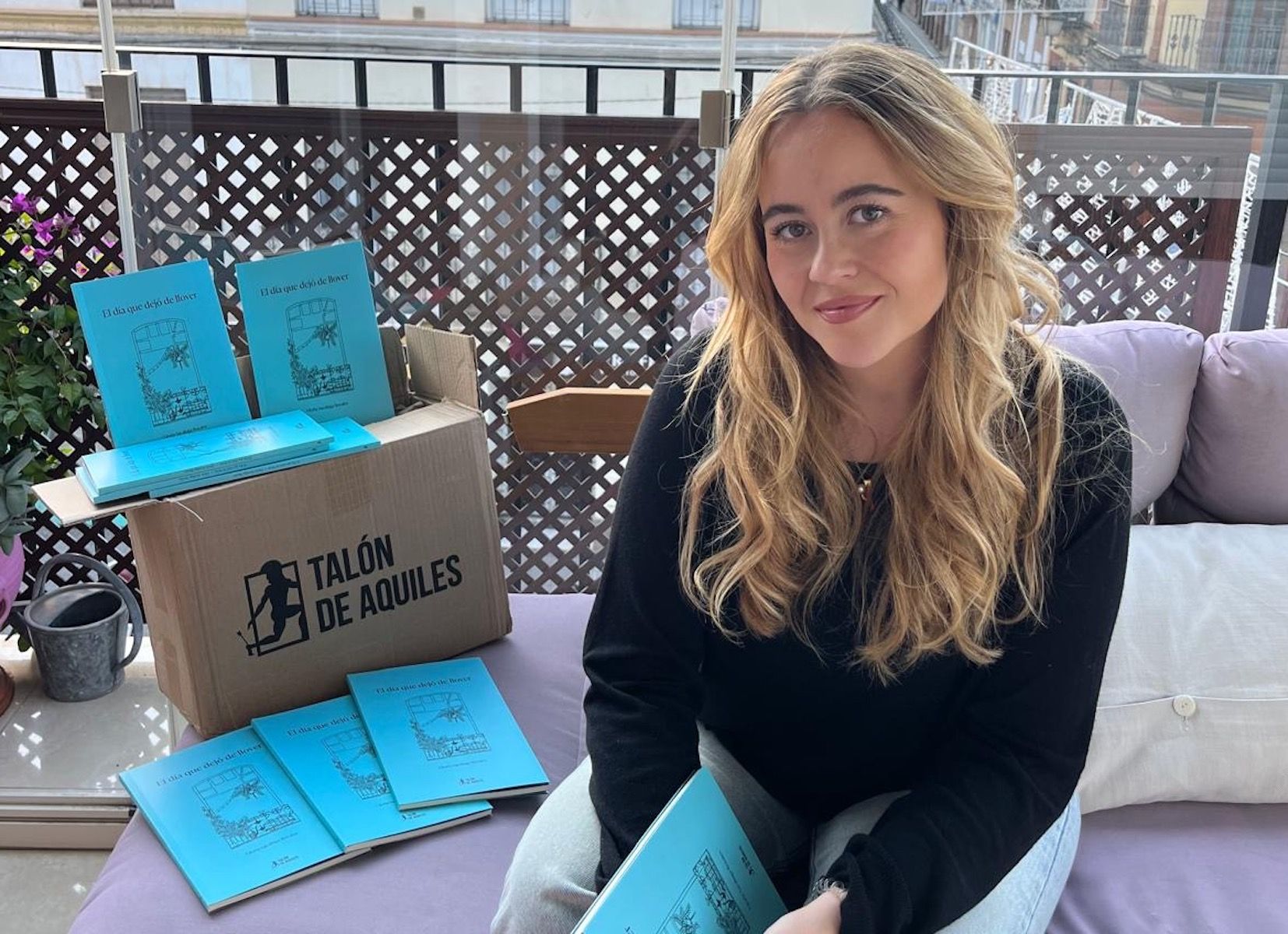 Gloria Sacaluga, la gaditana que ha sacado su primer poemario, 'El día que dejó de llover'.