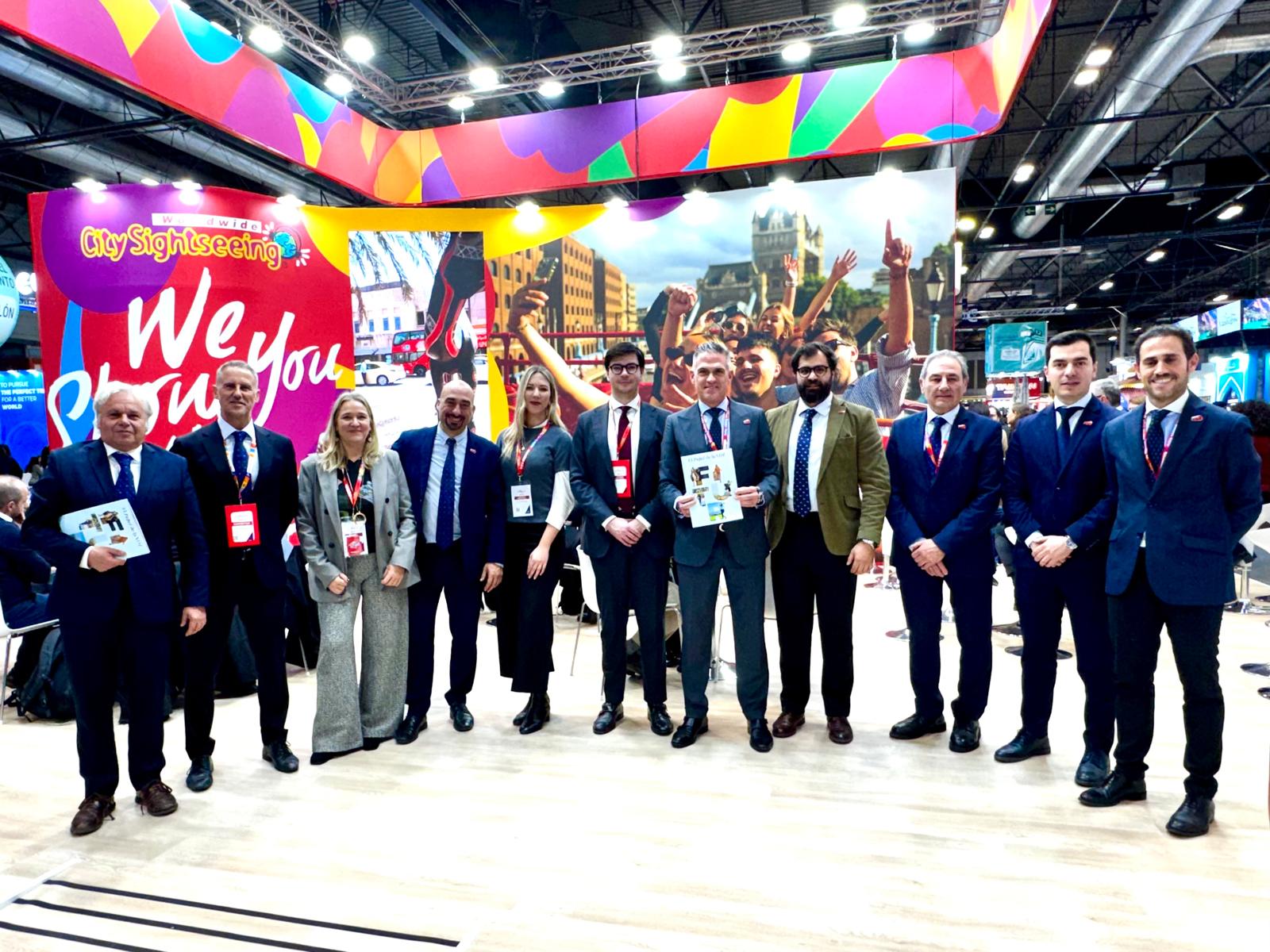Equipo nacional e internacional de City Sightseeing en Fitur