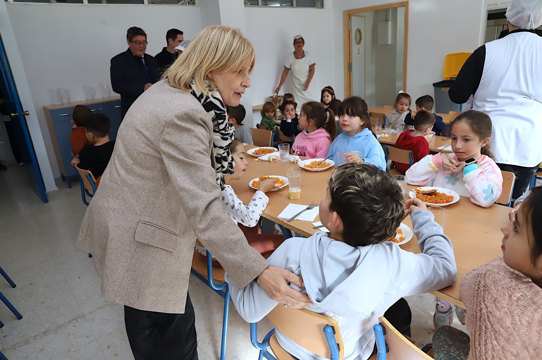 Inauguración del nuevo comedor escolar del CEIP El Alcazaba, en la barriada de La Granja. Inauguración del nuevo comedor escolar del CEIP El Alcazaba, en la barriada de La Granja.