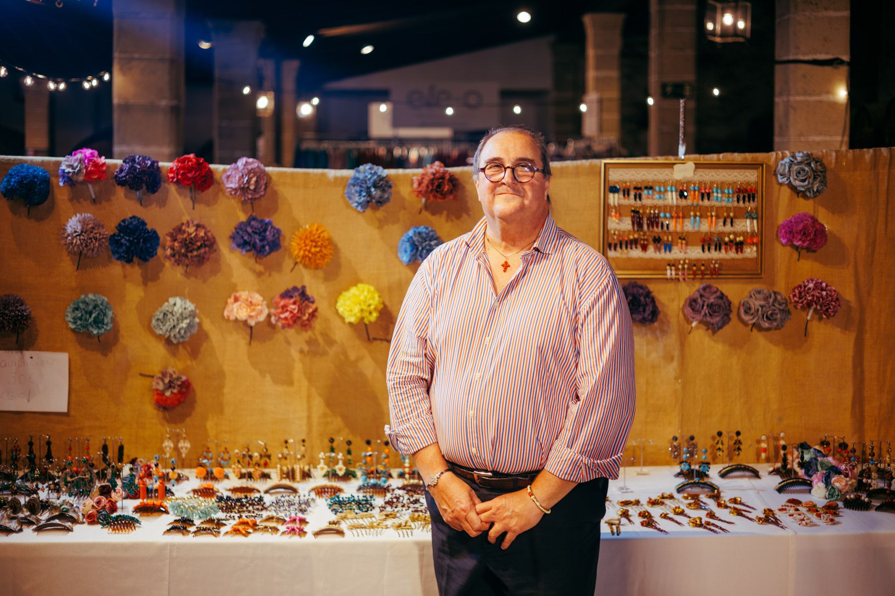 José María Núñez Bravo, de Jonubra, en su stand de la Pasarela Flamenca de Jerez.