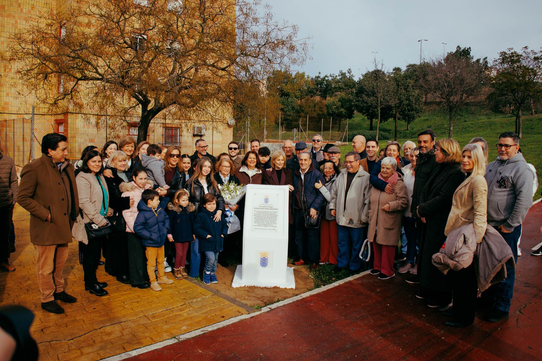 Acto de inauguración de la placa conmemorativa en homenaje a Sebastián Peña en el parque que lleva su nombre en San Telmo