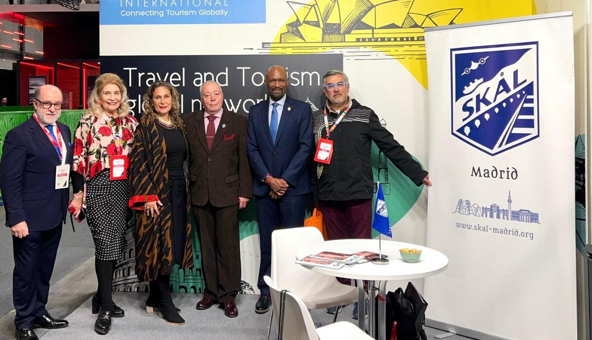 Ramon Adillon presidente skal Madrid , Ursulas Vera skal Peru José Luis Director Mundial skal , Andrés Halles presidentes mundial y de Lima Jorge Lucar