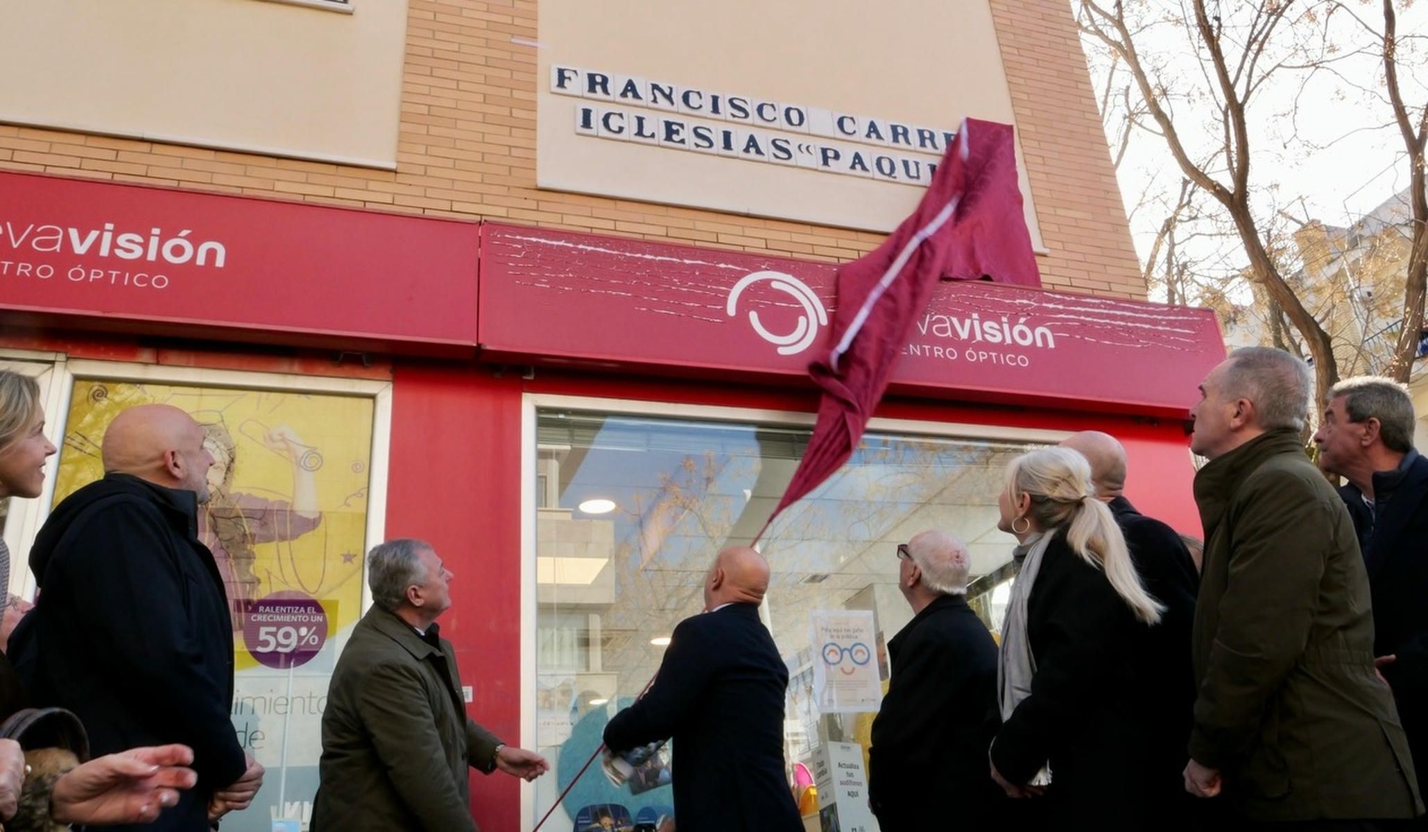 Acto de homenaje al bordador Francisco Carrera Iglesias "Piquilo" en Sevilla