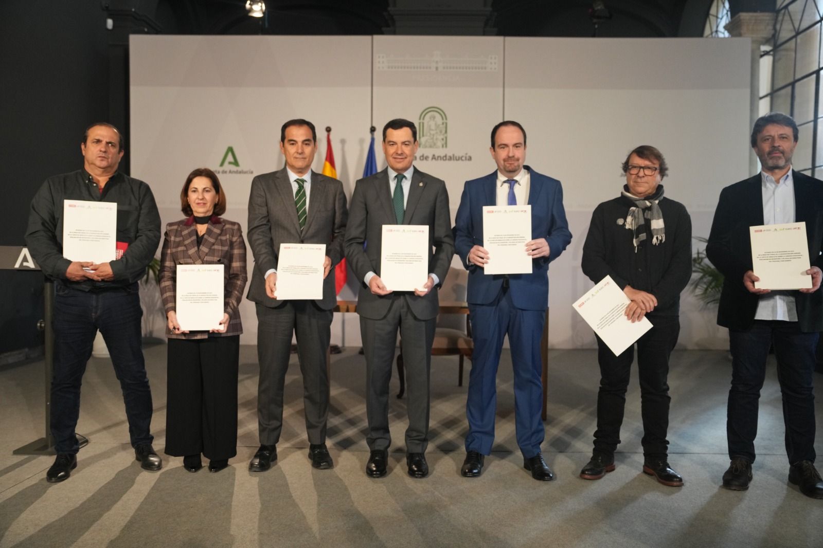 Acuerdo con los sindicatos.